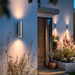 Philips Hue Appear muurlamp White & Color - RVS 3-Pack product in gebruik