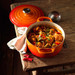 Le Creuset Signature Ronde Braadpan 24 cm Oranjerood product in gebruik