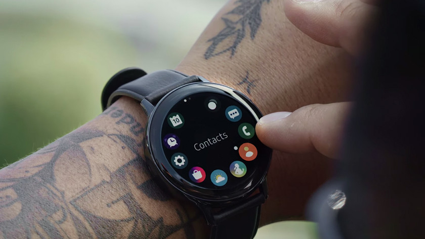 Vergelijk Samsung Galaxy Watch Active2 met Samsung Galaxy Watch active -  Coolblue - alles voor een glimlach