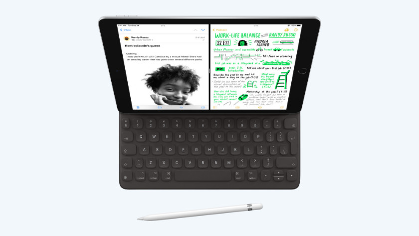 iPad 2021 met Smart Keyboard Folio hoesje en Apple Pencil 1