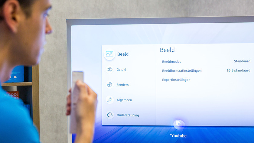 Specialisten review van de Samsung Tizen Smart Hub ...