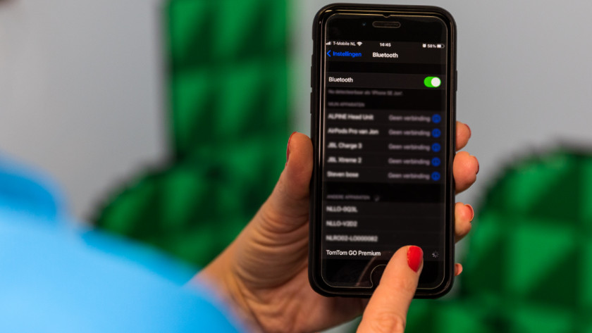Zet bluetooth aan en selecteer je TomTom om te koppelen