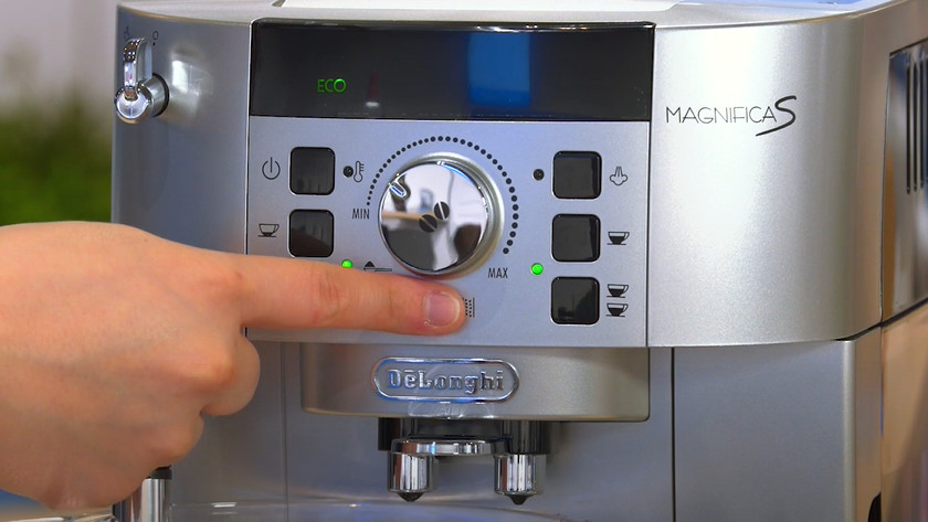 delonghi magnifica descaling light stays on