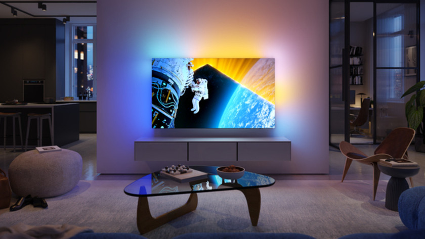 Philips Ambilight OLED TV in de woonkamer