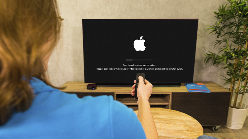 Apple TV zoekt updates en installeert die
