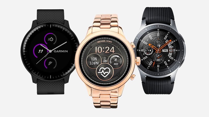 difference between hybrid smartwatch and smartwatch