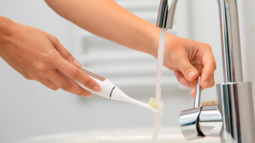 wazig Luchten pin Hoe kies je een elektrische tandenborstel? - Coolblue - alles voor een  glimlach