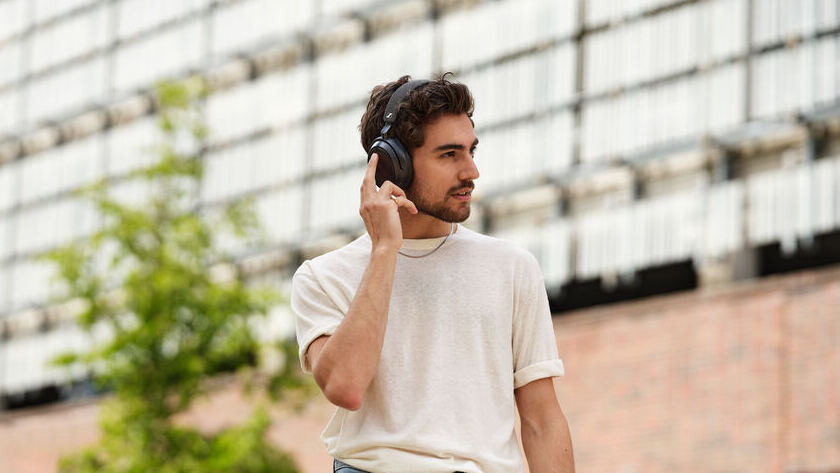 Sennheiser Momentum 4 vs Accentum Plus vs Accentum