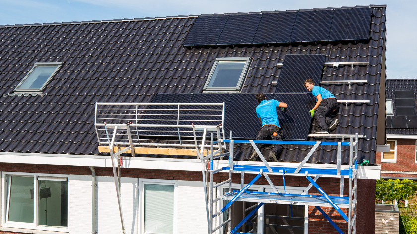 Coolblue installation solar panels