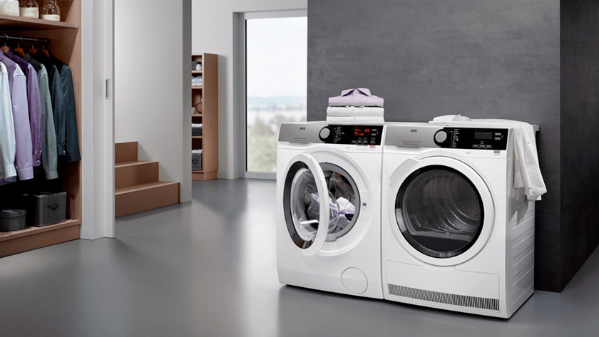 Washing machine and dryer set