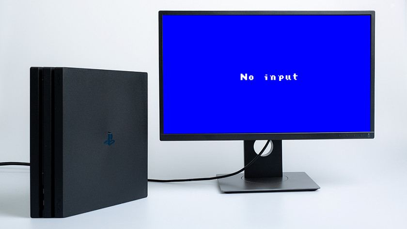 Hoe los je de 'no input' melding op je monitor op? 