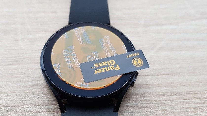 Screenprotector op smartwatch plakken