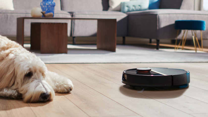 Philips robot vacuum with object detection