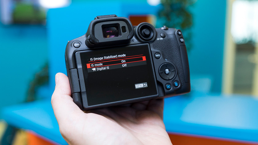 Internal image stabilization of the Canon EOS R7