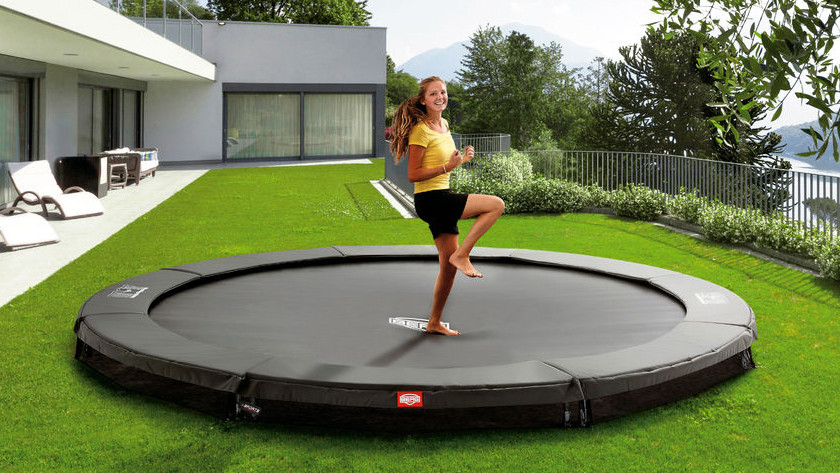 Do I Choose An In Ground Trampoline Or A Trampoline With Legs Coolblue Before 23 59 Delivered Tomorrow