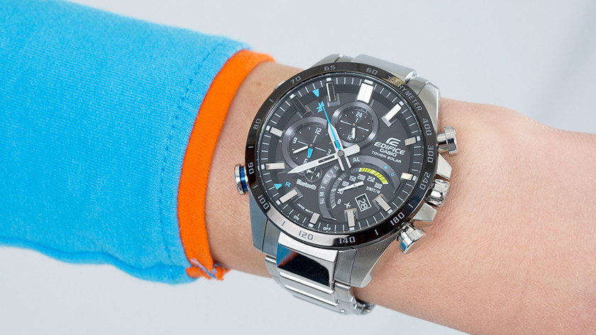 g shock wr20bar features