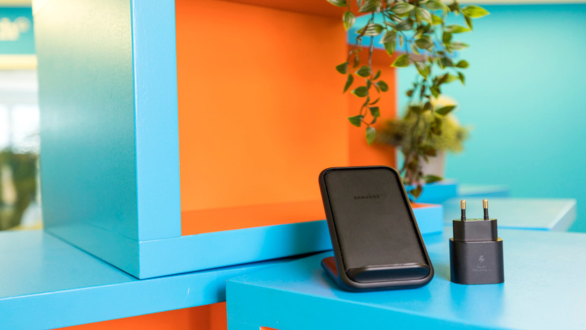 How do you choose the right wireless charger for your Samsung Galaxy S21? -  Coolblue - anything for a smile