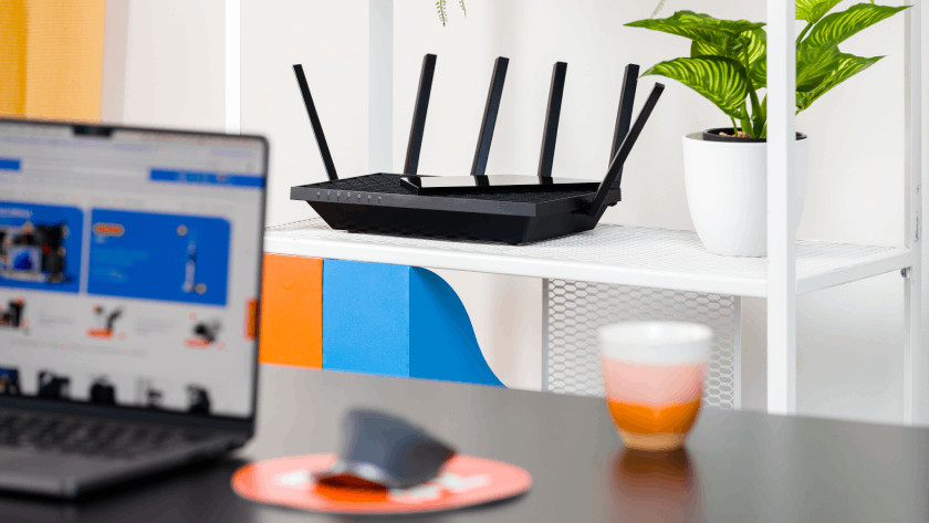 grote router in werkkamer