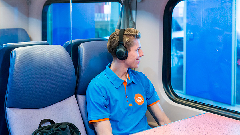 over ear and in ear headphones
