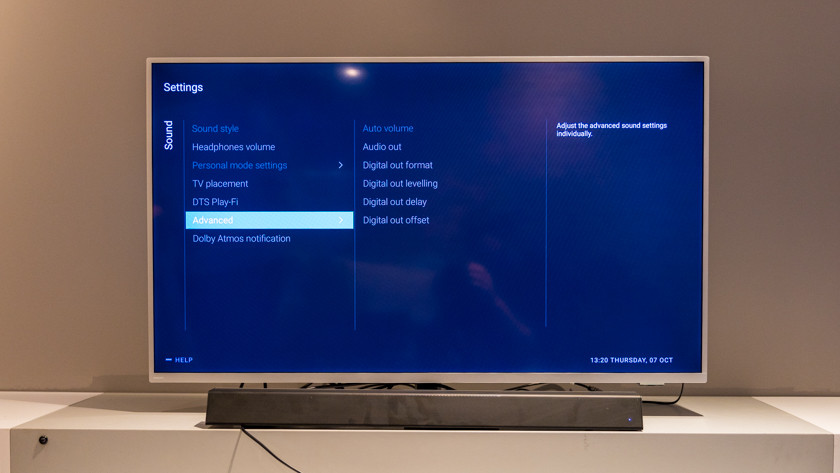 Philips OLED 807 test with Play-Fi external speaker 