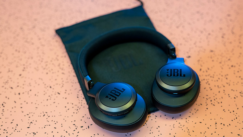 Volg ons mini vrek Specialisten review van de JBL LIVE 650BTNC - Coolblue - alles voor een  glimlach