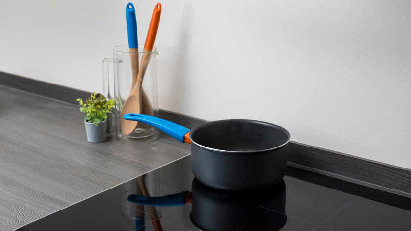 Wat is het verschil tussen een keramische en inductie kookplaat?