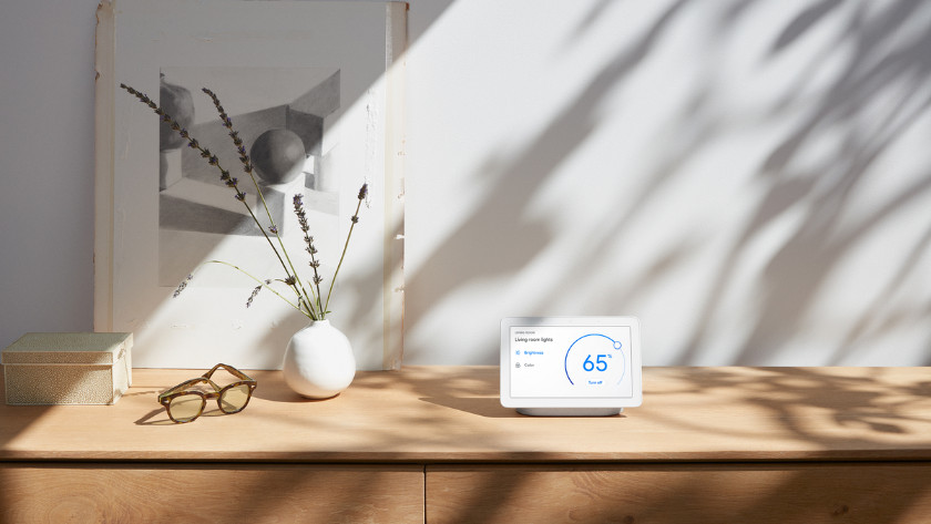 How do you make your home smart with the Google Nest Hub? - Coolblue -  anything for a smile