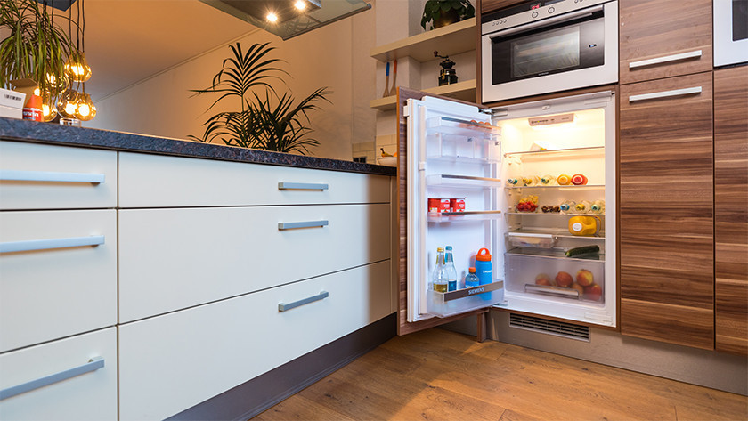 Fridge freezer deals 140cm high