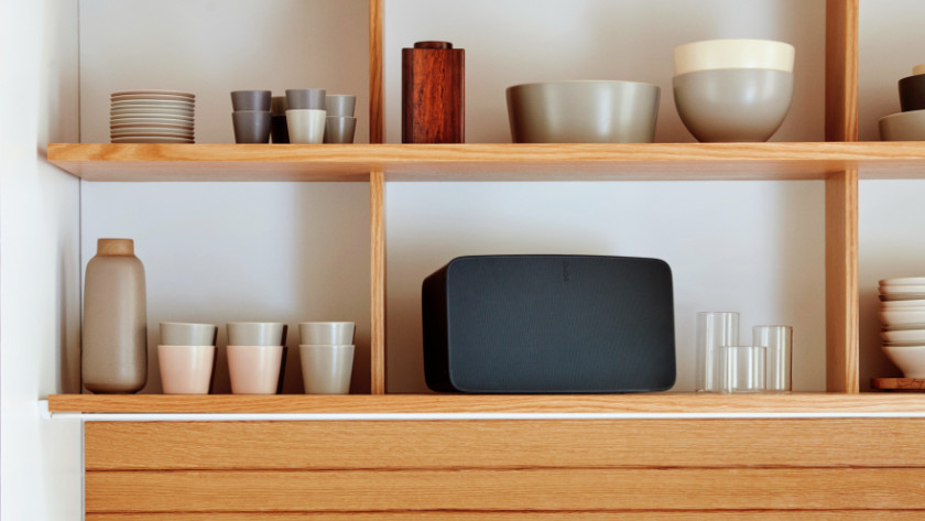 Sonos play best sale 5 room size