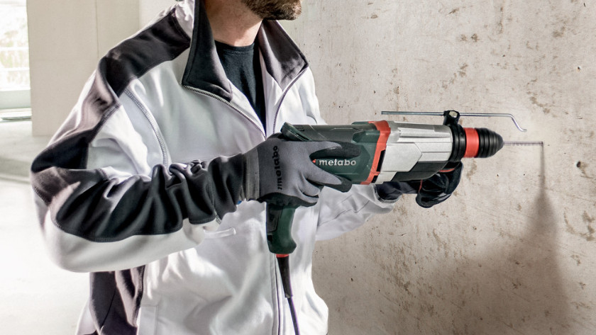 How to use a online hammer drill on concrete