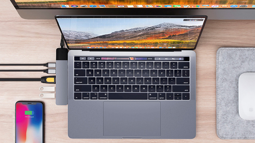 voeden tentoonstelling Zich verzetten tegen Welke adapters heb je nodig voor je MacBook? - Coolblue - alles voor een  glimlach