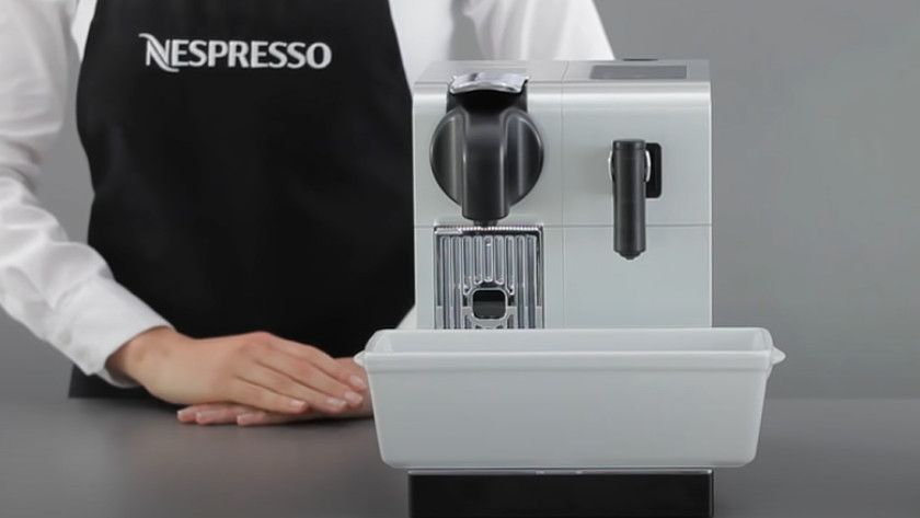 How do you descale your Nespresso Lattissima Pro Coolblue