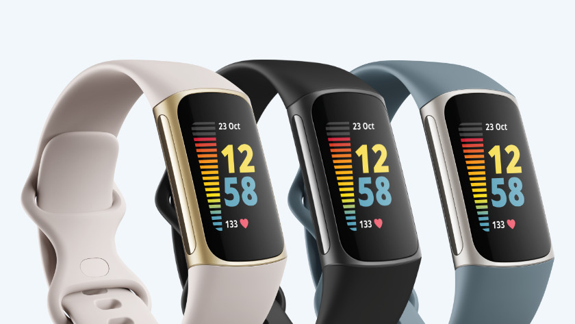 Fitbit Charge 5 update causes battery drain and black screen issues for  some