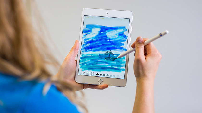 Expert review Apple iPad Mini 5 - Coolblue - anything for a smile