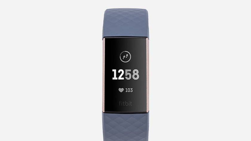 Fitbit charge 3 online vs 4