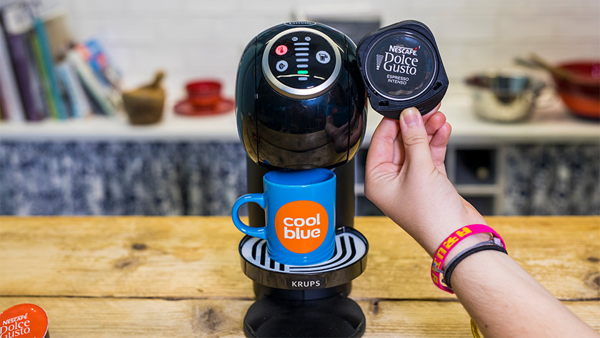 Net zo Humanistisch krom Specialisten review Krups Dolce Gusto Genio S Plus KP3408 - Coolblue -  alles voor een glimlach