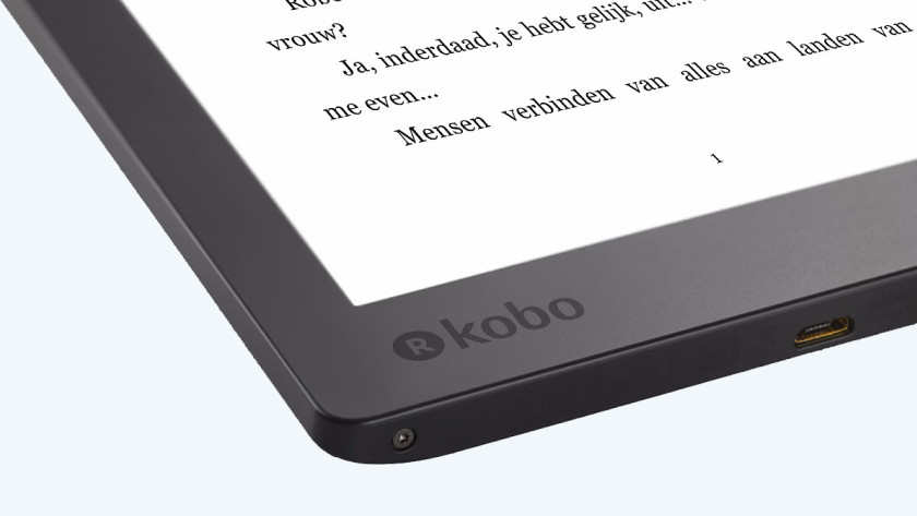 Compare the old and new Kobo H2O - Coolblue - anything for a smile