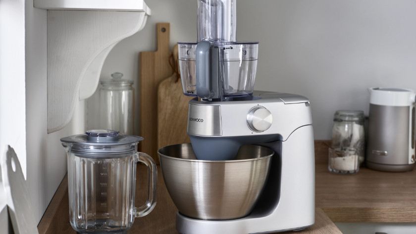 Onaangenaam Poort Bekwaamheid Wat is het verschil tussen een keukenmixer en een foodprocessor? - Coolblue  - alles voor een glimlach