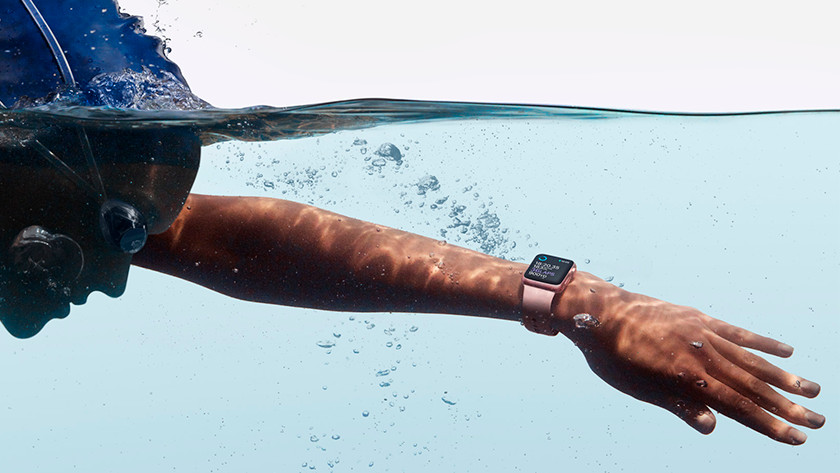 Can you swim with an iwatch sale