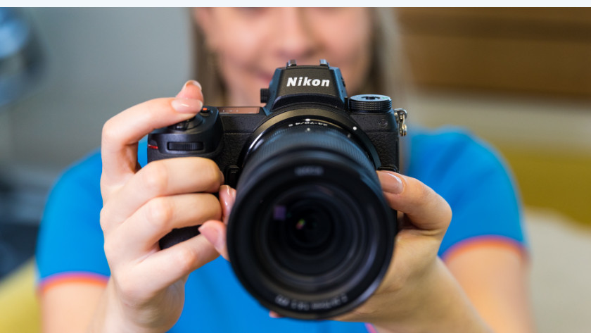 Compare the Nikon Z6 to the Nikon Z6 II - Coolblue - anything for a smile