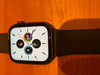 Apple Watch Series 5 44mm Space Gray Aluminium Zwarte Sportband (Afbeelding 23 van 35)