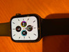 Apple Watch Series 5 40mm Space Gray Aluminium Zwarte Sportband (Afbeelding 24 van 35)