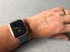 Apple Watch Series 5 40mm Space Gray Aluminium Zwarte Sportband (Afbeelding 10 van 35)