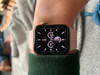 Apple Watch SE 40mm Space Gray Aluminium Zwarte Sportband (Afbeelding 74 van 78)