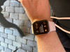 Apple Watch SE 44mm Space Gray Aluminium Zwarte Sportband (Afbeelding 14 van 78)