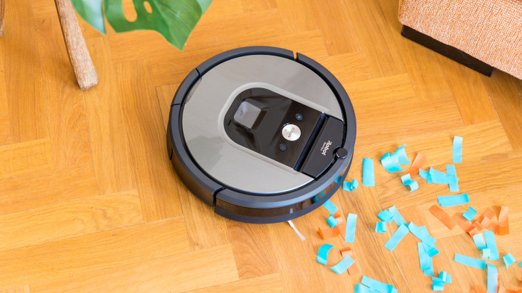 Vacuum cleaner store automatic robot