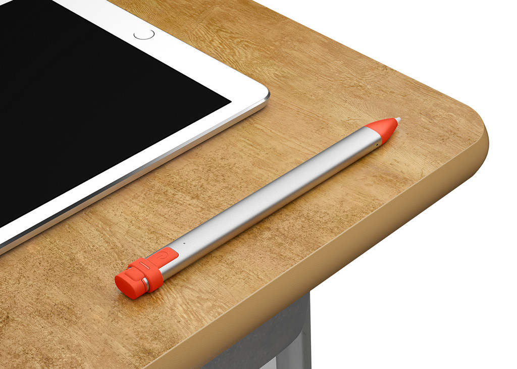 Logitech Crayon Digital Pencil voor Apple iPad product in gebruik