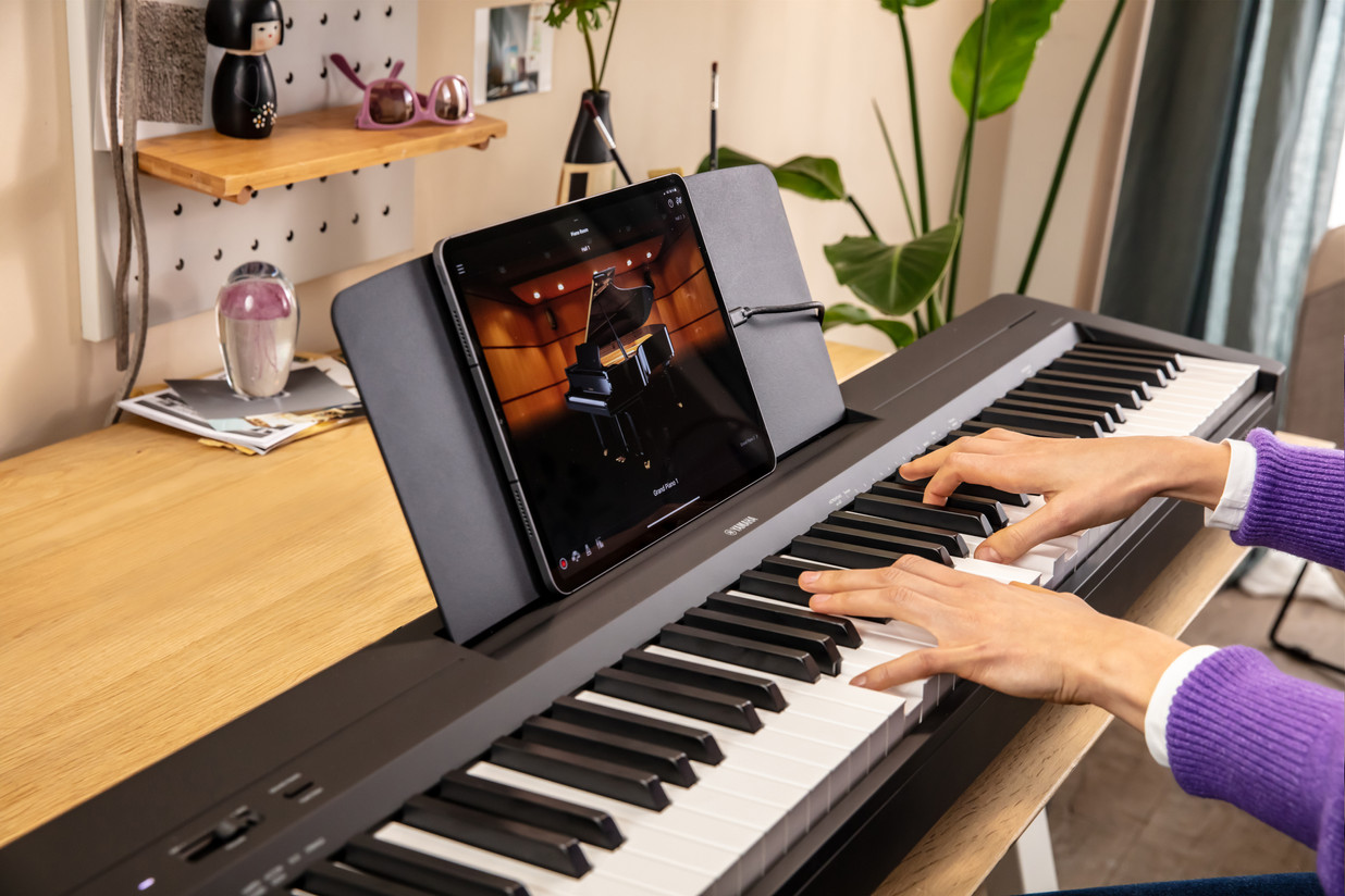 Yamaha P145BT Zwart - Foto 6