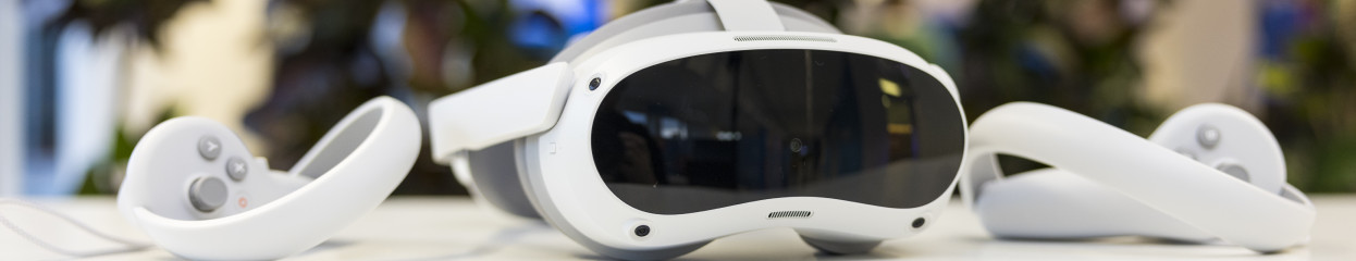How do you sharpen the image of your Pico VR headset?