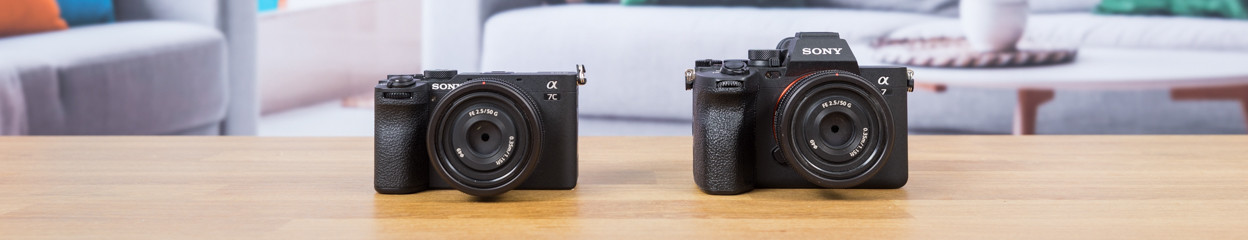 Vergelijk de Sony A7C II met de Sony A7 IV
